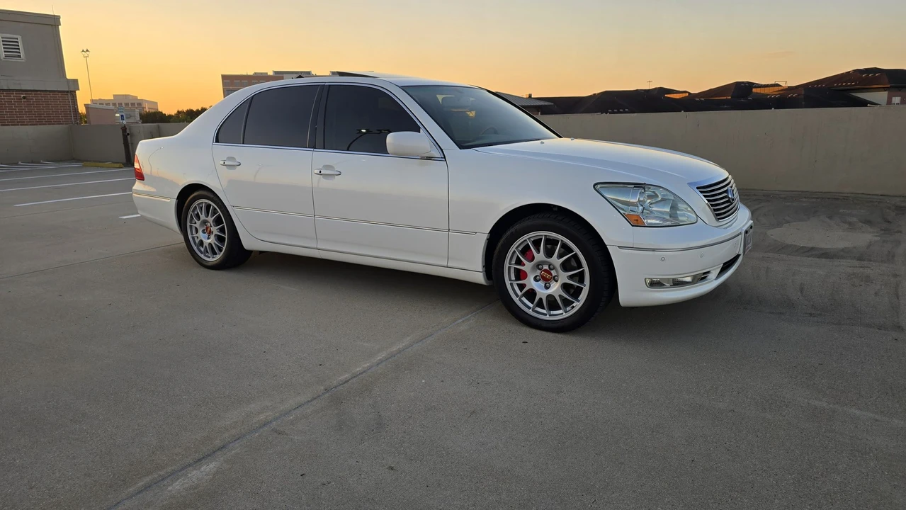 2006 Lexus LS 3rd Gen - Image 6 of 31