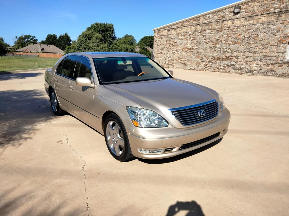 2006 Lexus LS 4th Gen - Image 12 of 31