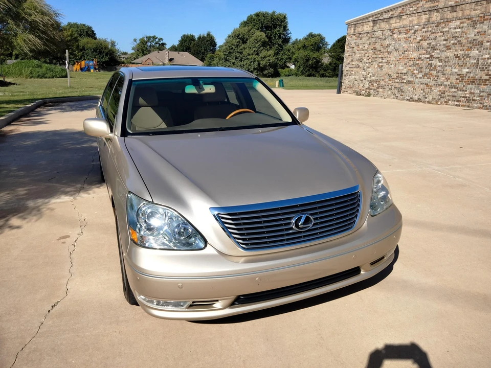 2006 Lexus LS 4th Gen - Image 11 of 31