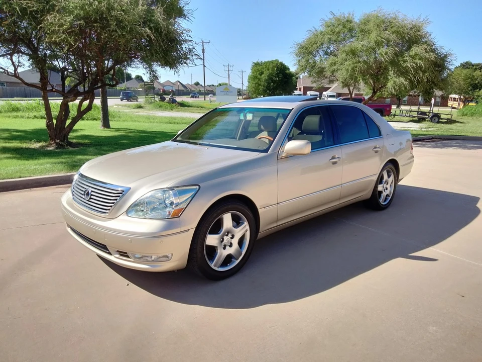 2006 Lexus LS 4th Gen - Image 2 of 31