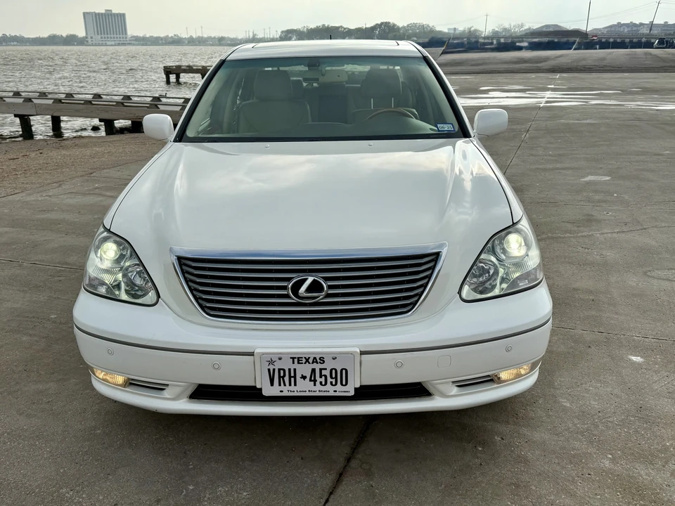 2006 Lexus LS 3rd Gen - Image 8 of 31