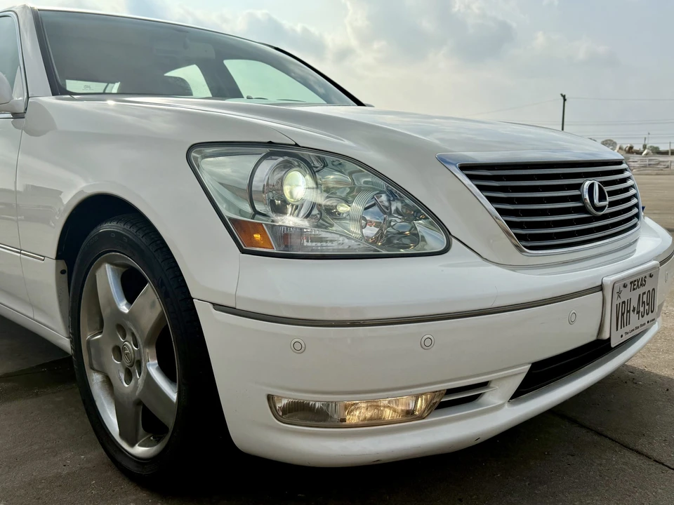 2006 Lexus LS 3rd Gen - Image 23 of 31