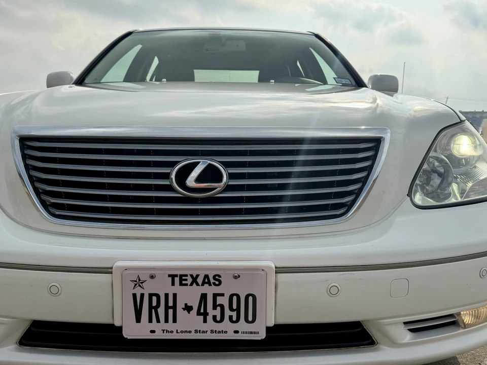 2006 Lexus LS 3rd Gen - Image 27 of 31