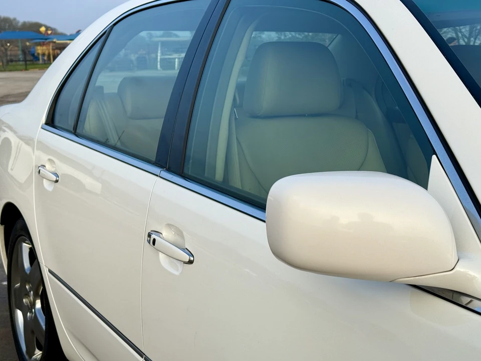 2006 Lexus LS 3rd Gen - Image 26 of 31