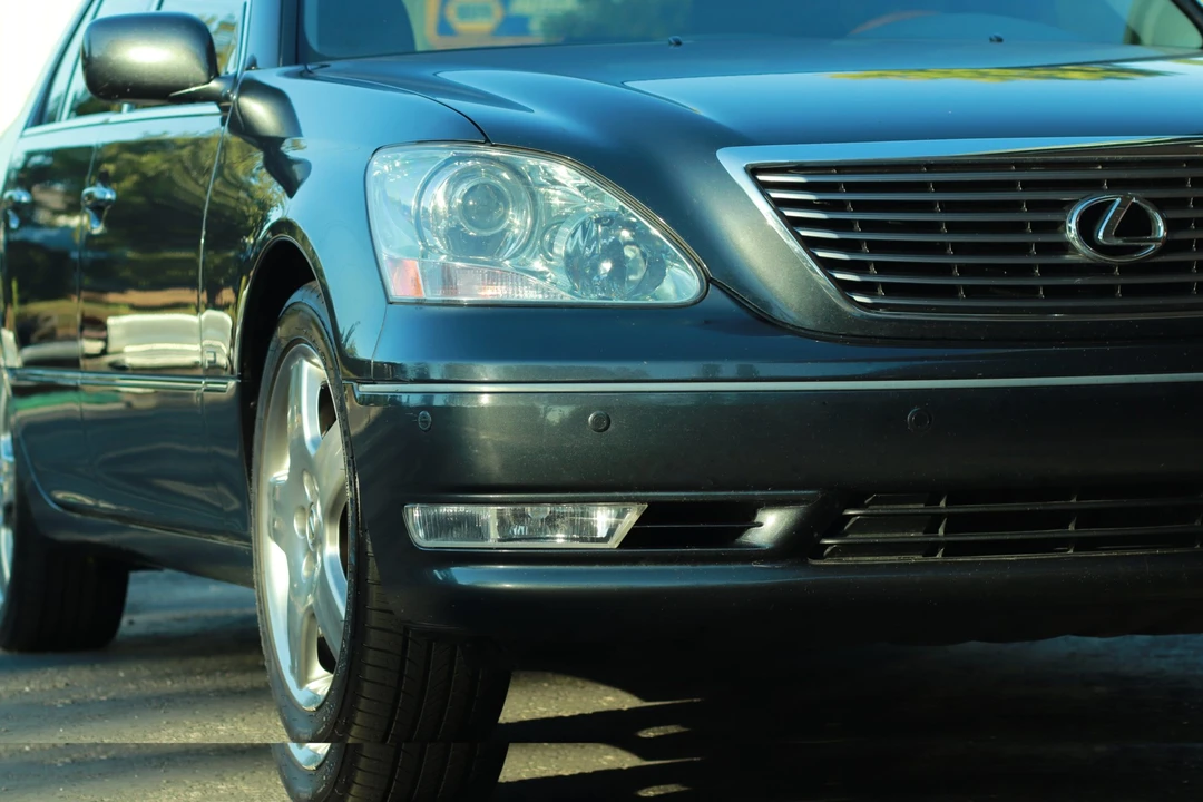 2006 Lexus LS 3rd Gen - Image 21 of 31