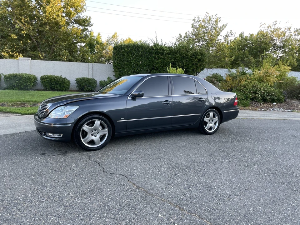 2006 Lexus LS 3rd Gen - Image 14 of 31