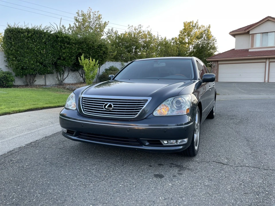2006 Lexus LS 3rd Gen - Image 17 of 31