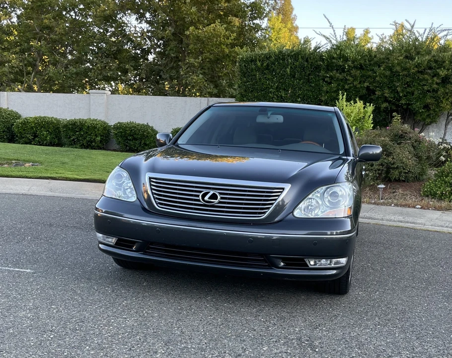 2006 Lexus LS 3rd Gen - Image 18 of 31