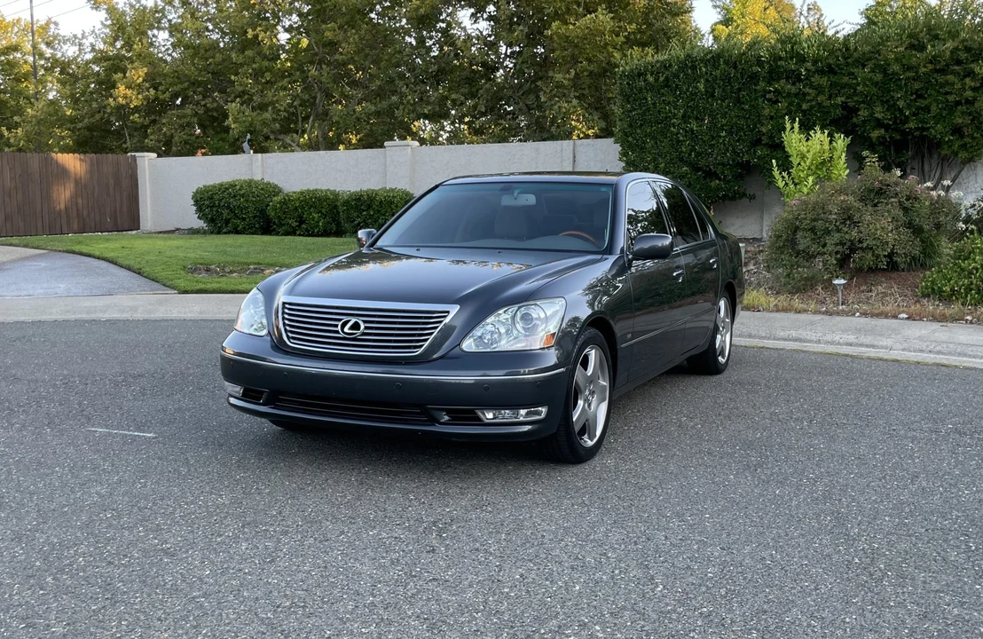 2006 Lexus LS 3rd Gen - Image 16 of 31