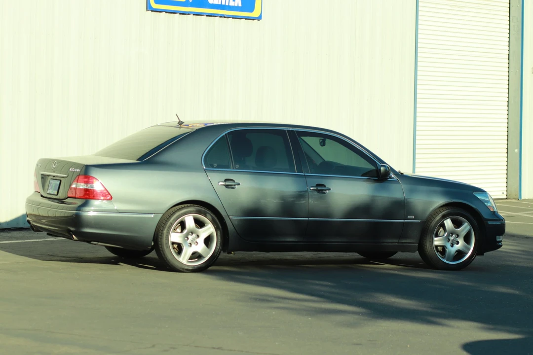 2006 Lexus LS 3rd Gen - Image 8 of 31