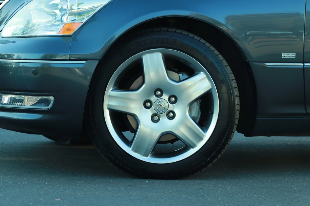 2006 Lexus LS 3rd Gen - Image 31 of 31