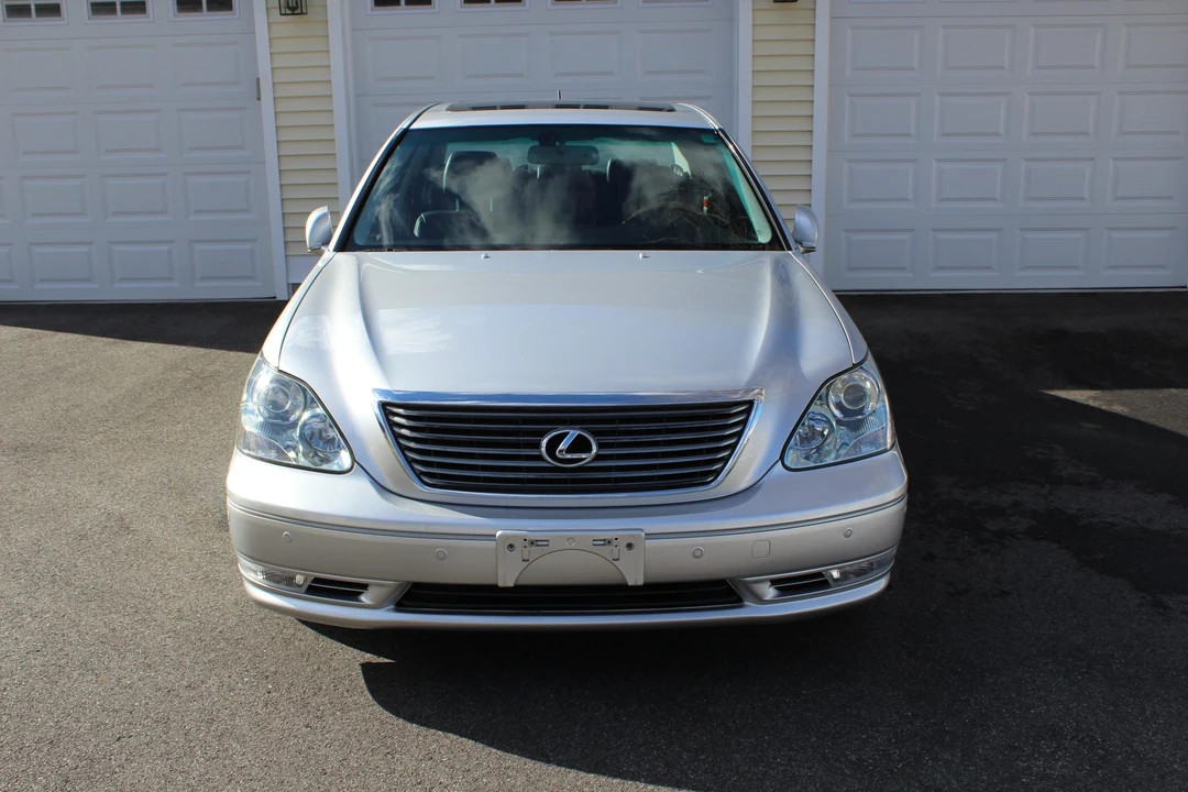 2006 Lexus LS 3rd Gen - Image 9 of 31