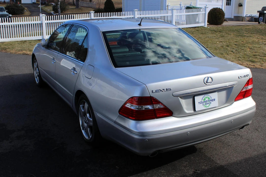 2006 Lexus LS 3rd Gen - Image 4 of 31