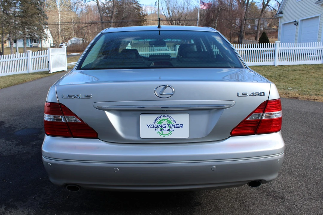2006 Lexus LS 3rd Gen - Image 5 of 31
