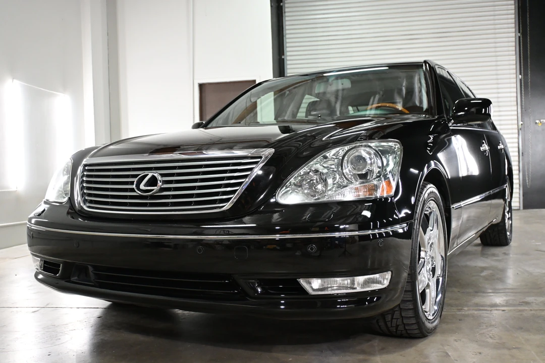 2006 Lexus LS 3rd Gen - Image 16 of 31