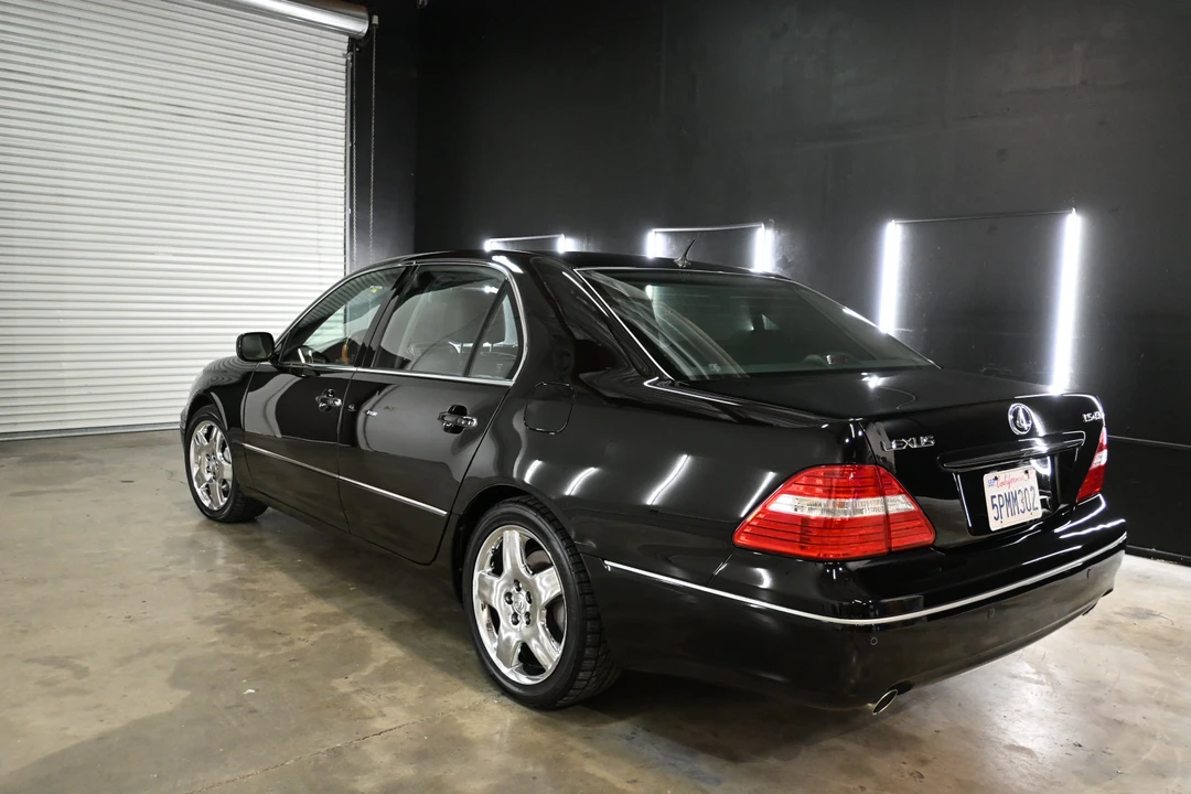 2006 Lexus LS 3rd Gen - Image 21 of 31