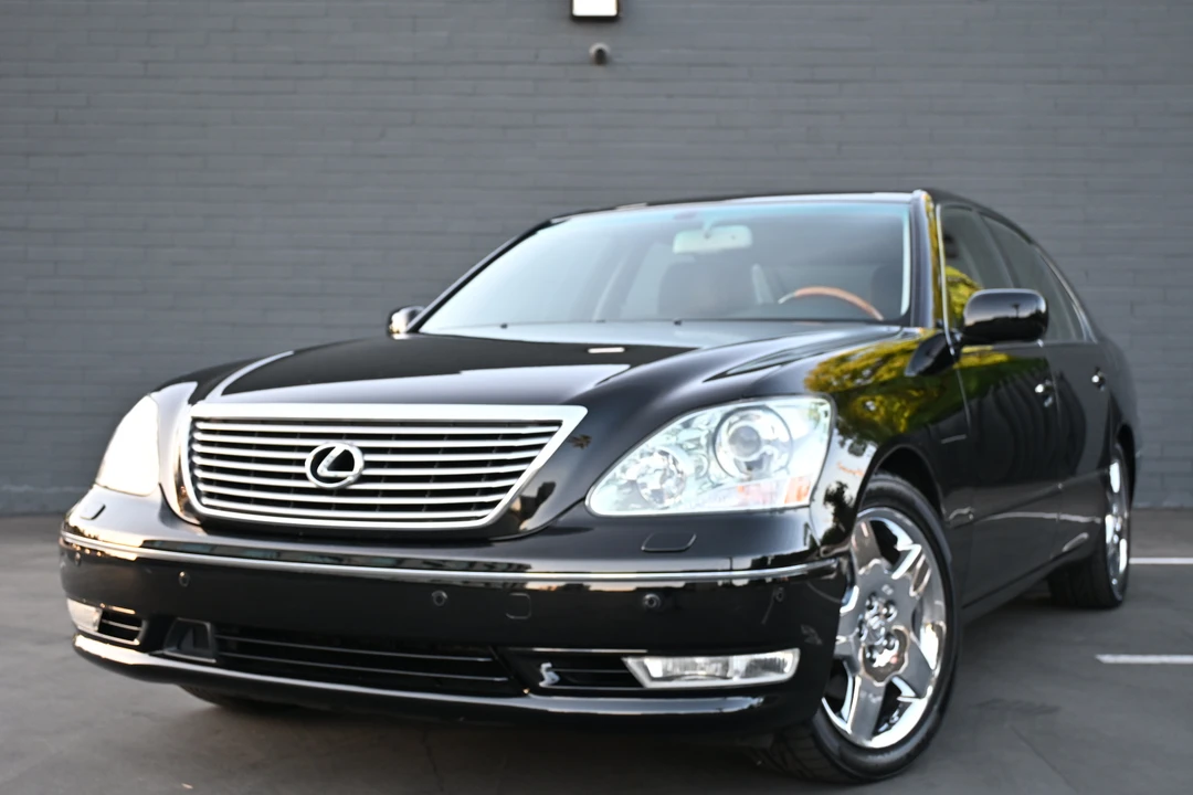 2006 Lexus LS 3rd Gen - Image 3 of 31