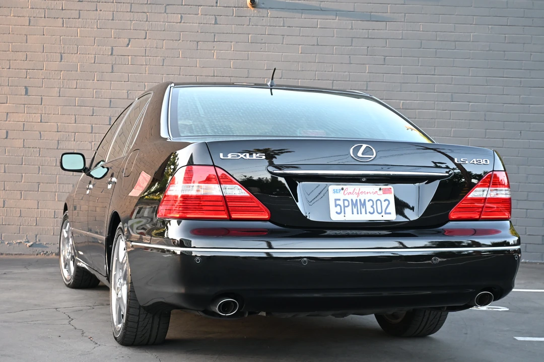 2006 Lexus LS 3rd Gen - Image 9 of 31