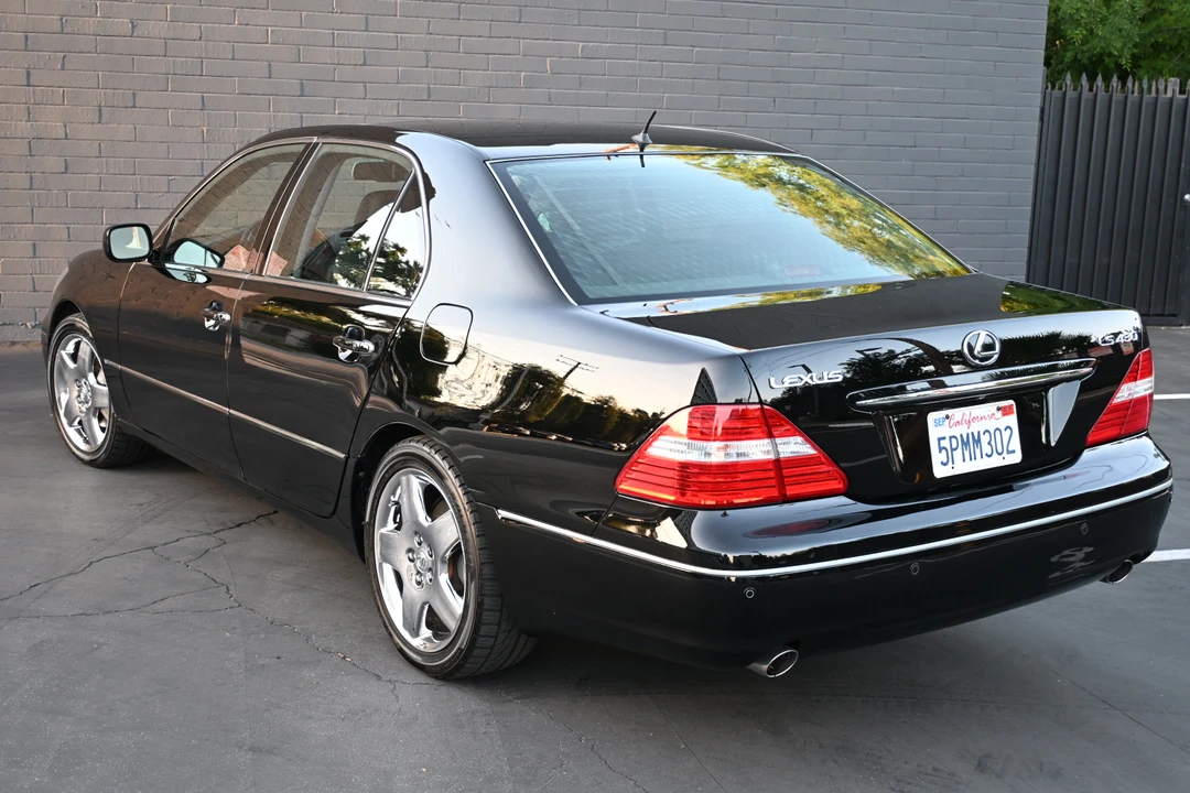2006 Lexus LS 3rd Gen - Image 8 of 31