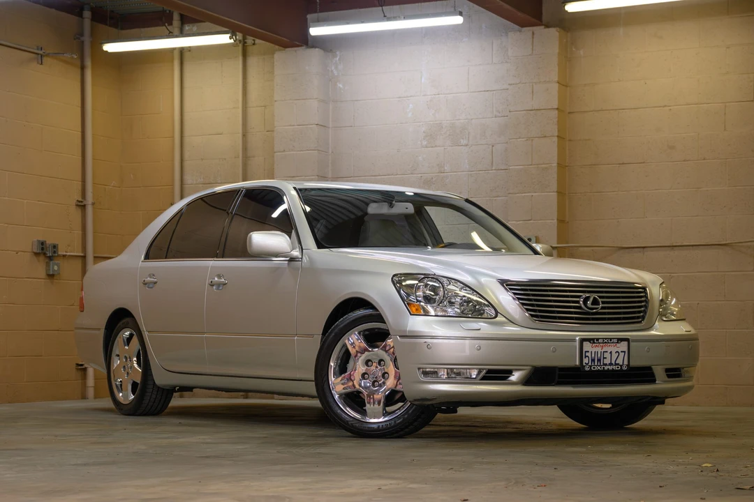 2006 Lexus LS 3rd Gen - Image 10 of 31