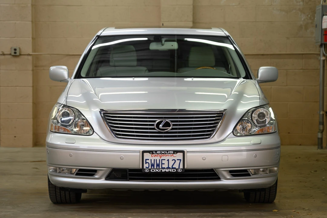 2006 Lexus LS 3rd Gen - Image 7 of 31