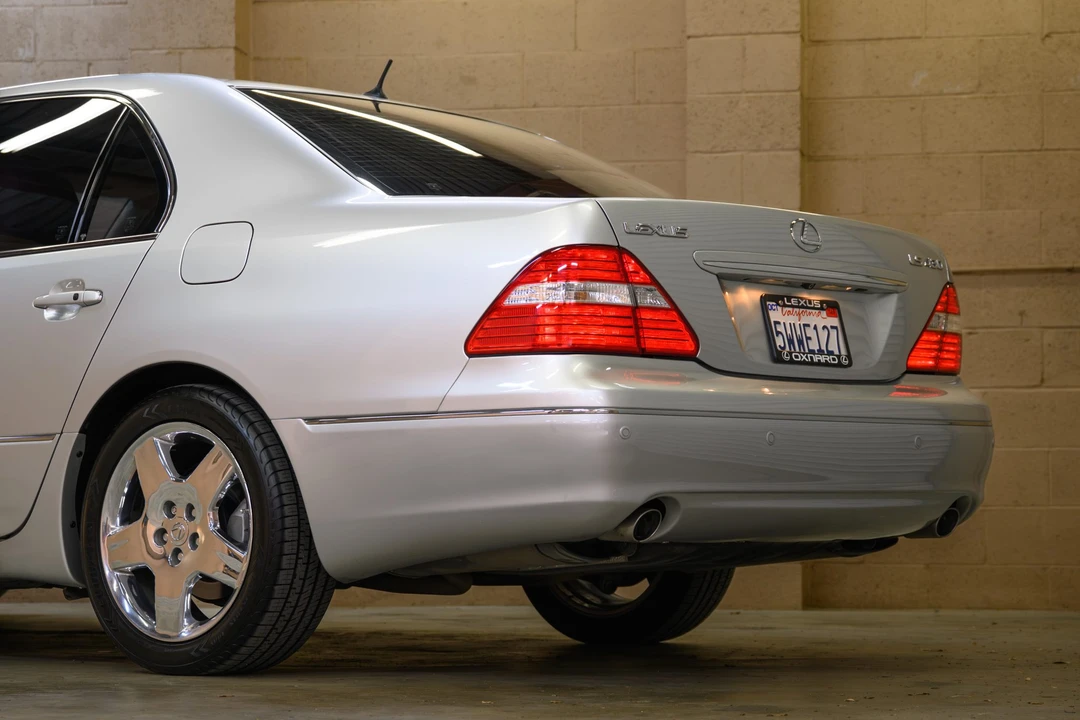 2006 Lexus LS 3rd Gen - Image 31 of 31