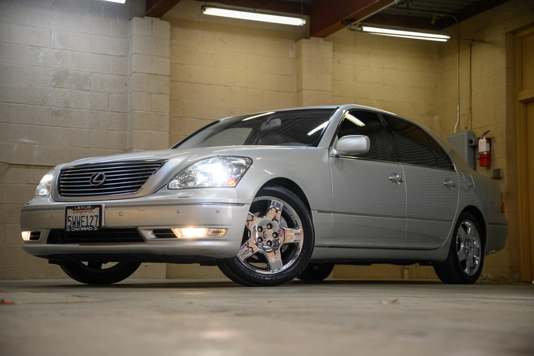 2006 Lexus LS 3rd Gen - Image 4 of 31