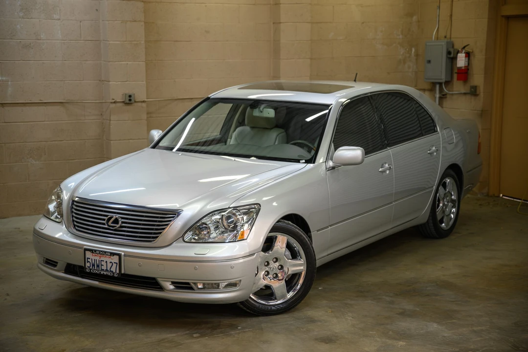 2006 Lexus LS 3rd Gen - Image 3 of 31