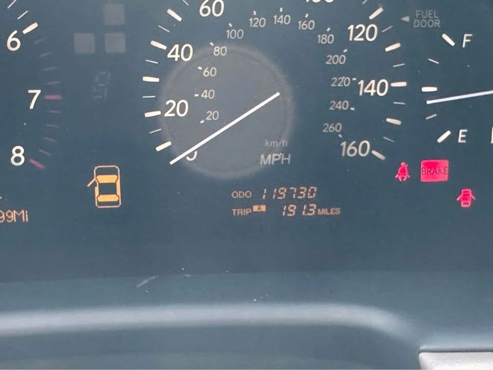 2006 Lexus LS 3rd Gen - Image 4 of 10