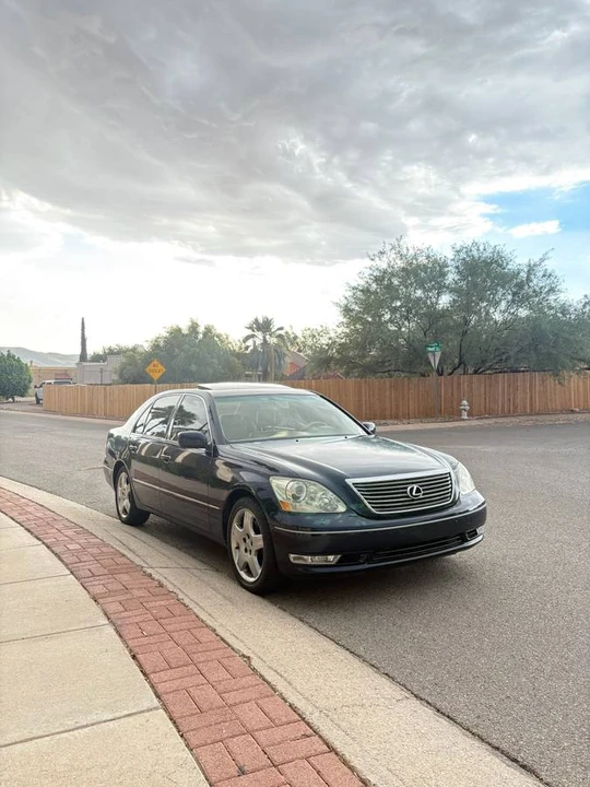2006 Lexus LS 3rd Gen - Image 2 of 9