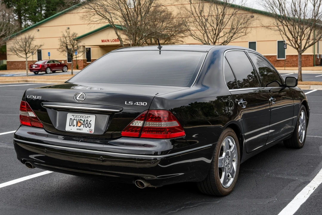 2006 Lexus LS 3rd Gen - Image 7 of 31