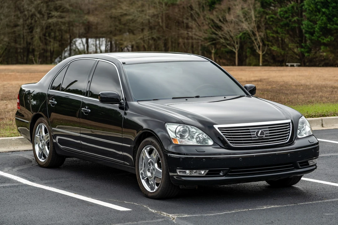 2006 Lexus LS 3rd Gen - Image 9 of 31