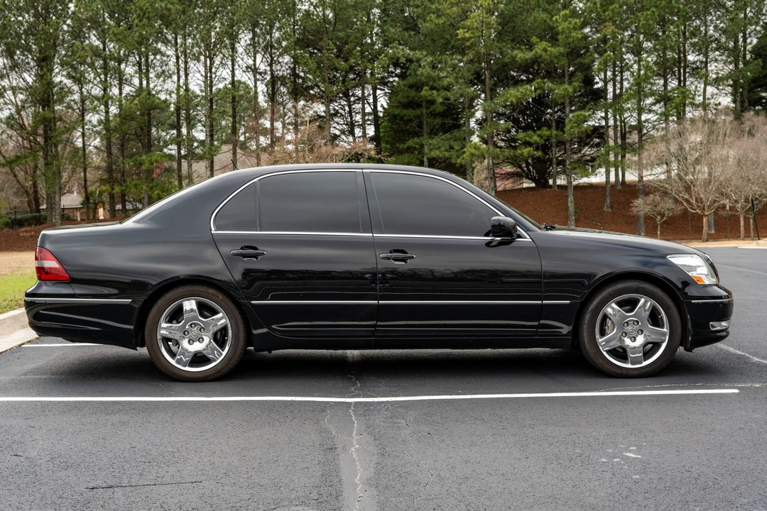 2006 Lexus LS 3rd Gen - Image 8 of 31