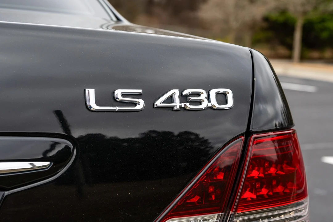 2006 Lexus LS 3rd Gen - Image 28 of 31