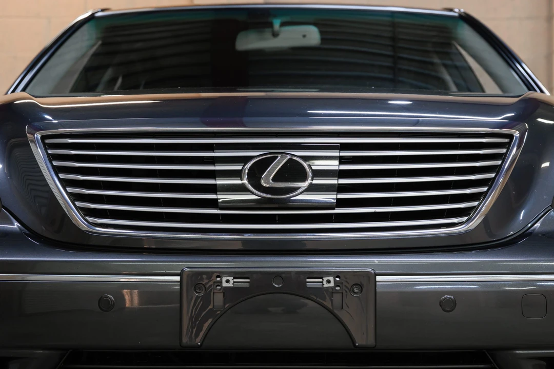 2006 Lexus LS 3rd Gen - Image 20 of 31