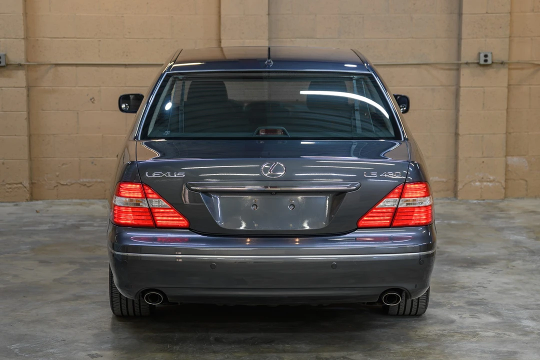 2006 Lexus LS 3rd Gen - Image 12 of 31