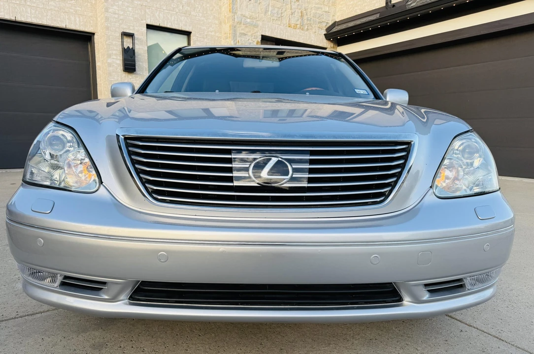 2006 Lexus LS 3rd Gen - Image 19 of 31
