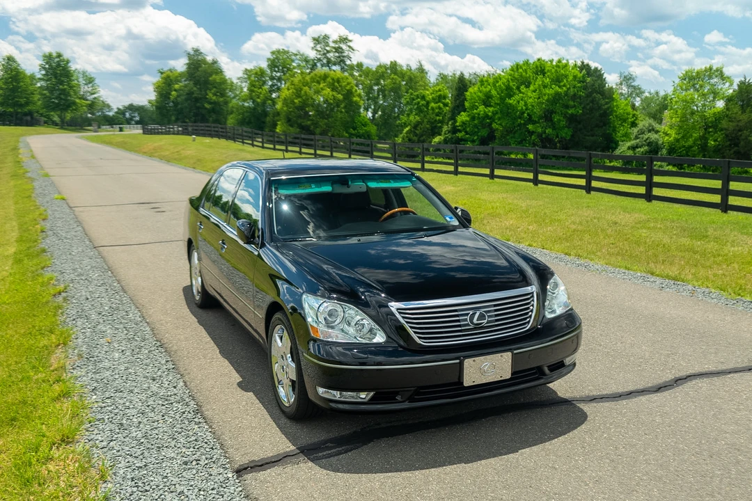 2006 Lexus LS 3rd Gen - Image 12 of 31