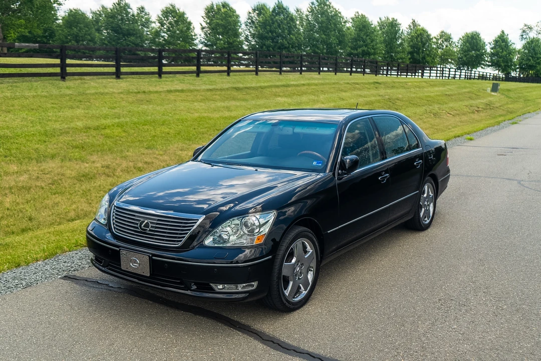 2006 Lexus LS 3rd Gen - Image 4 of 31