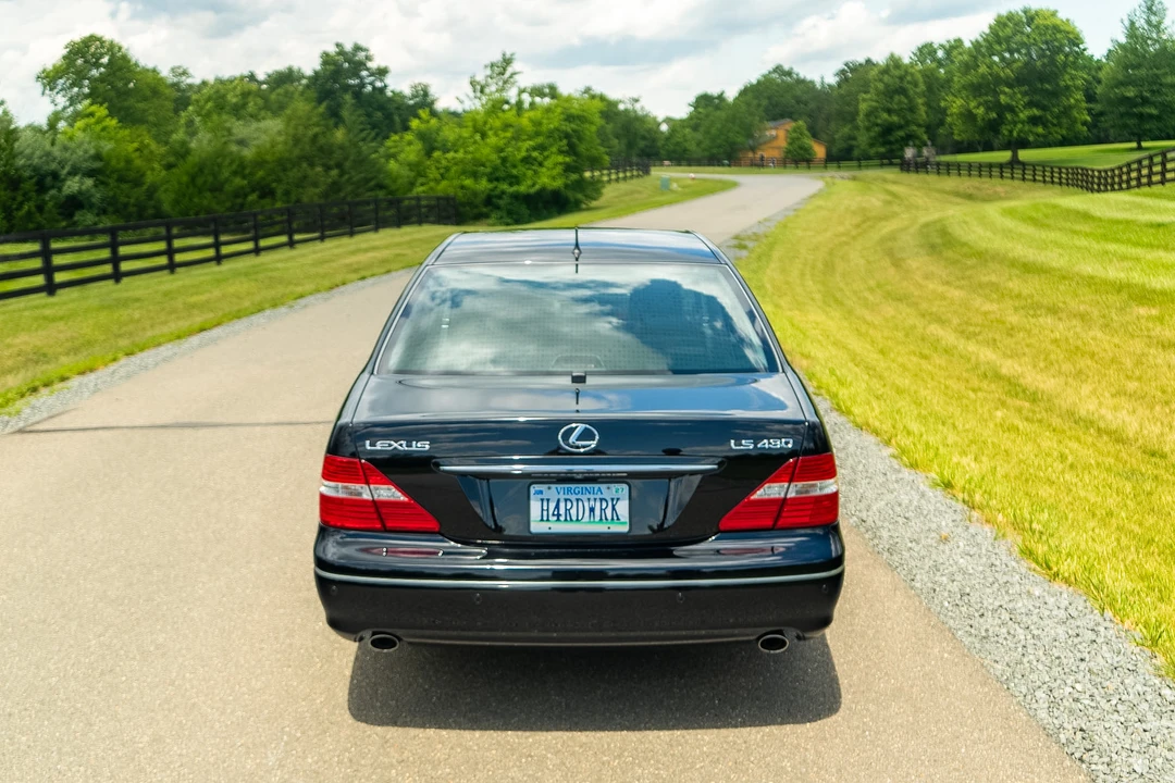 2006 Lexus LS 3rd Gen - Image 25 of 31