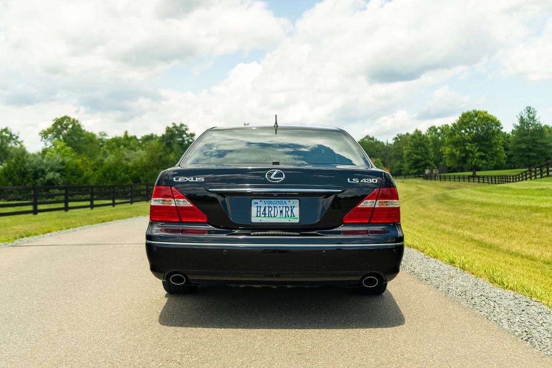 2006 Lexus LS 3rd Gen - Image 24 of 31
