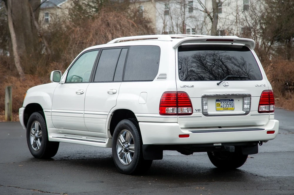 2006 Lexus LX 2nd Gen - Image 4 of 19