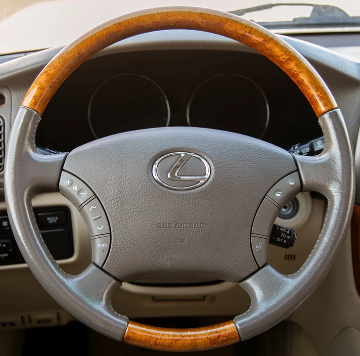 2006 Lexus LX 2nd Gen - Image 14 of 19
