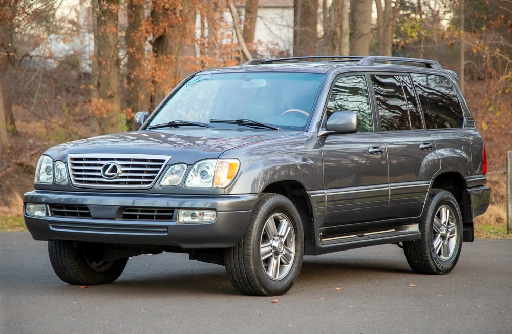 2006 Lexus LX 2nd Gen - Image 3 of 19