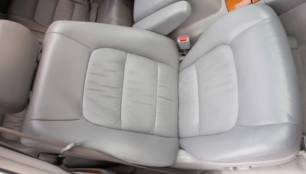 2006 Lexus LX 2nd Gen - Image 17 of 19
