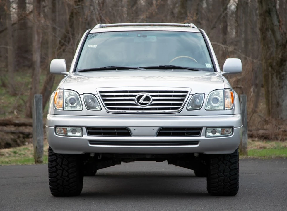 2006 Lexus LX 2nd Gen - Image 6 of 19