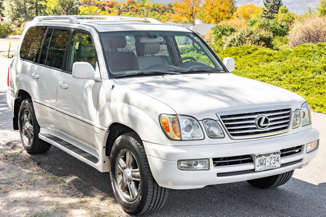 2006 Lexus LX 2nd Gen - Image 6 of 31
