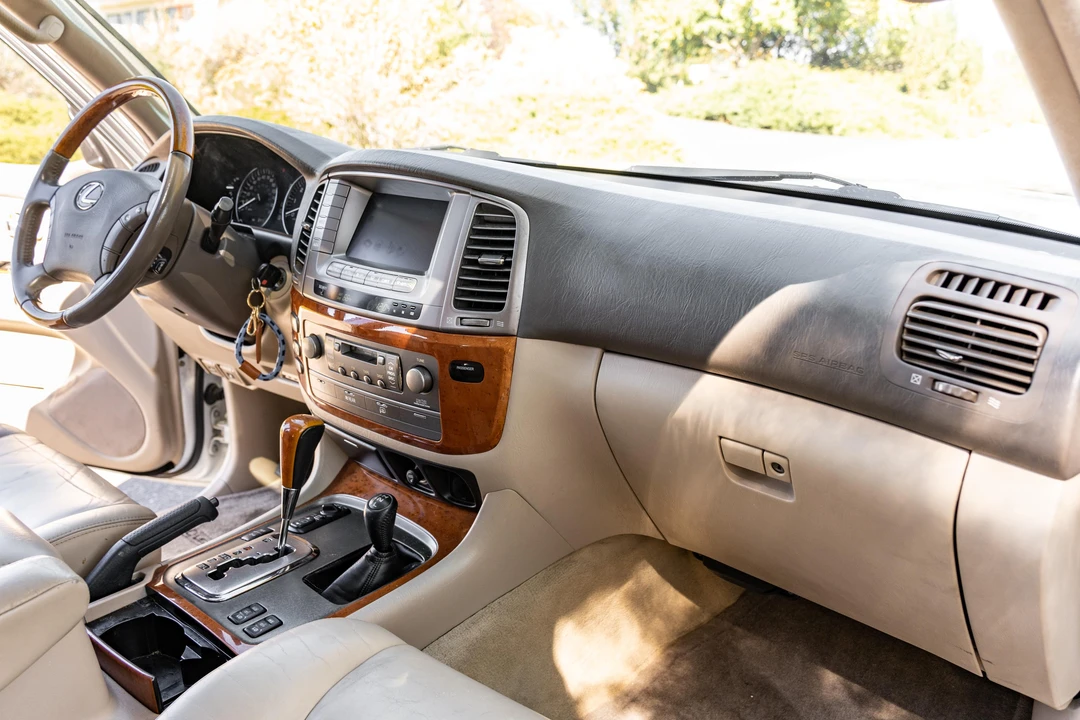 2006 Lexus LX 2nd Gen - Image 31 of 31
