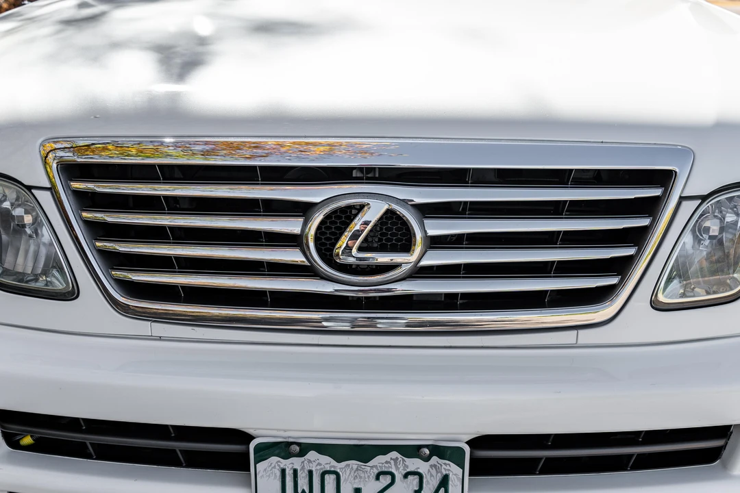 2006 Lexus LX 2nd Gen - Image 7 of 31