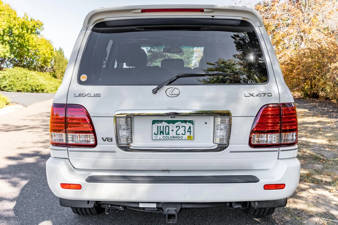2006 Lexus LX 2nd Gen - Image 5 of 31
